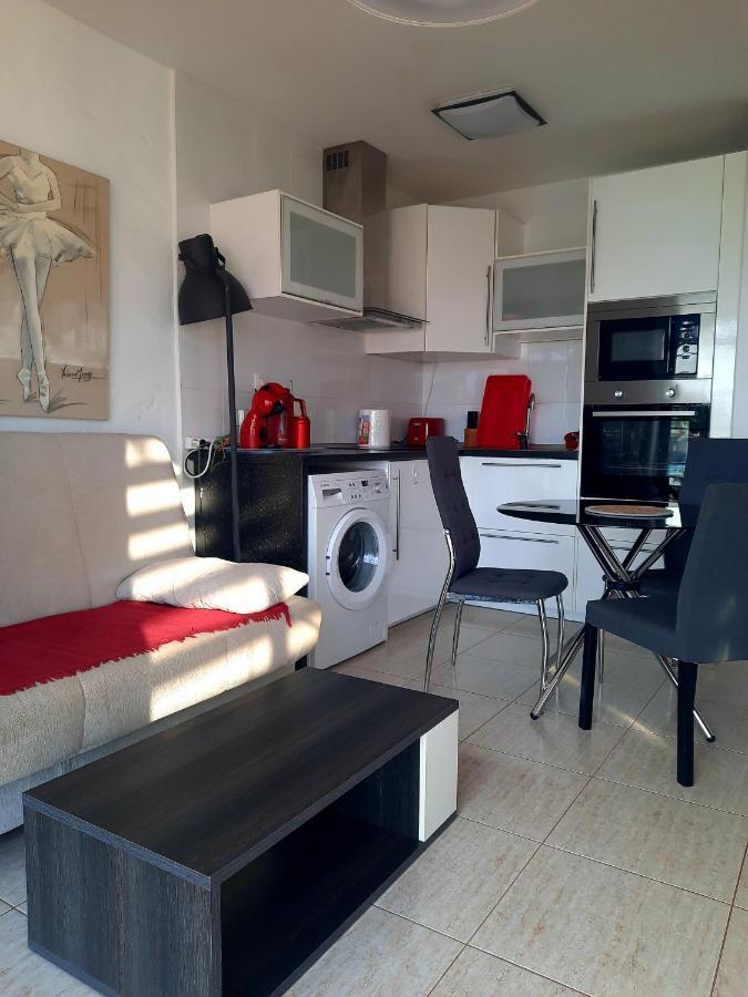 Sun Beach Caleta 24 칼레타데푸스테 외부 사진